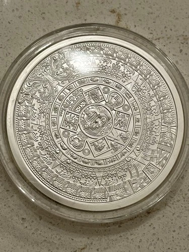 Scarce 5 Oz .999 Silver Aztec Mayan Calendar Cuauhtemoc Bullion Round IN CAPSULE