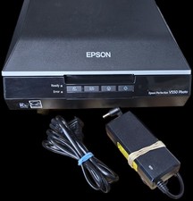 Epson Perfection V550 Scanner 6400 DPI Digital Ice Technology + All Accessories