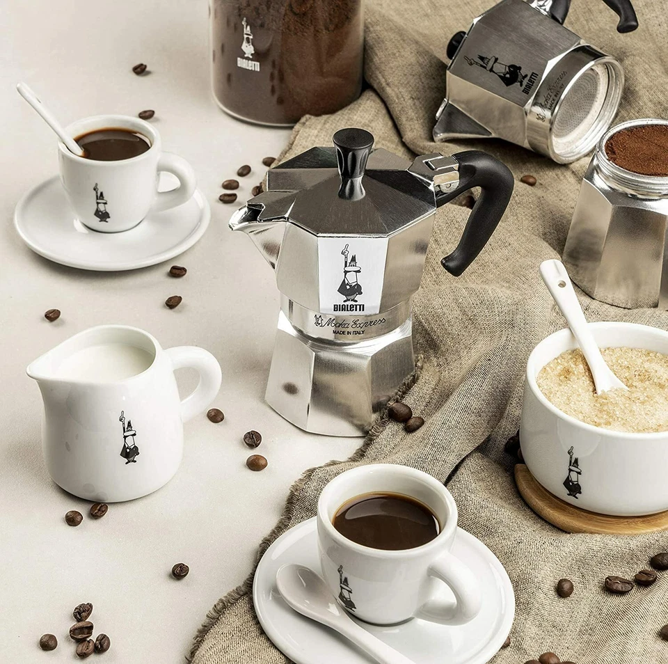 Bialetti Moka Express Caffettiera, Alluminio, Argento, 4 Tazze BIALETTI MOKA  - Immagine 2 di 4