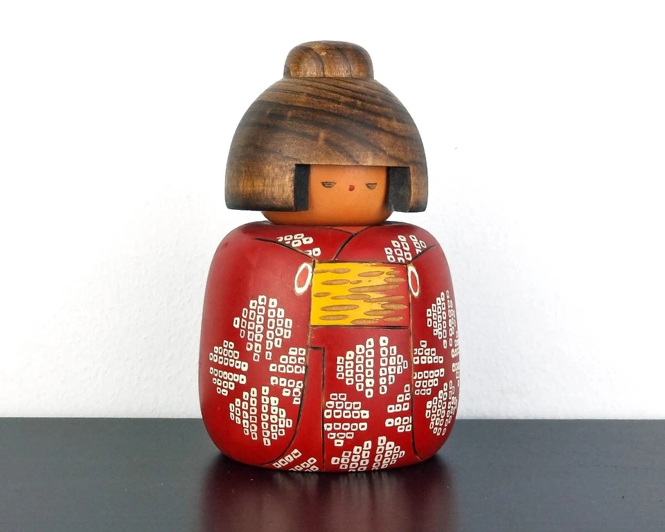 Muñeca Kokeshi única del Maestro Sekiguchi - 13,5 cm/5,3" Foto 3 de 4