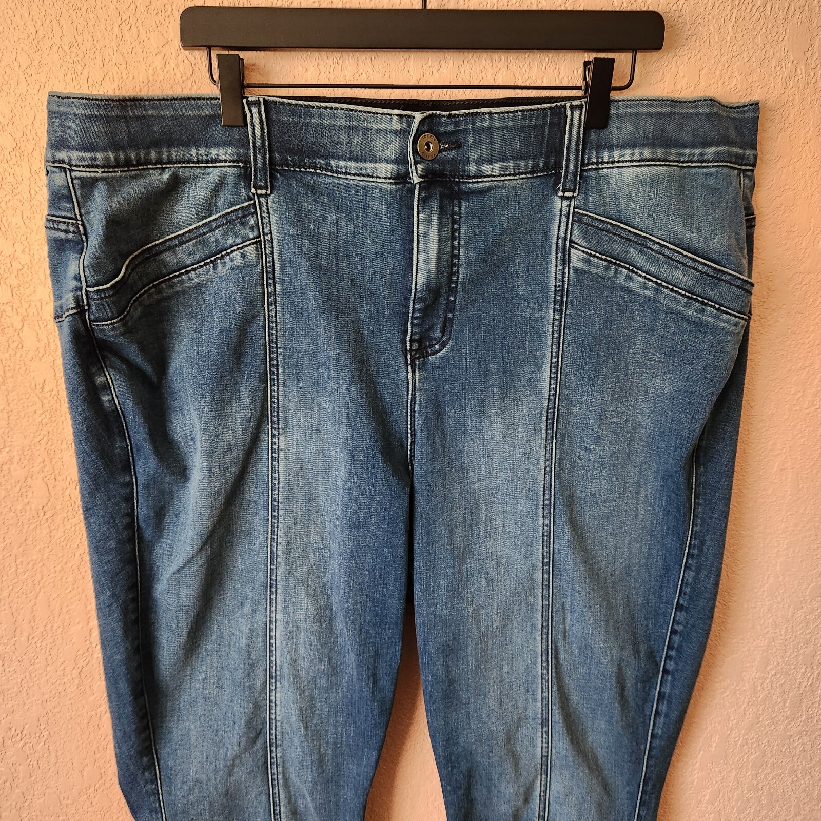 Torrid Super Soft Bombshell Skinny Split Front Cr… - image 3