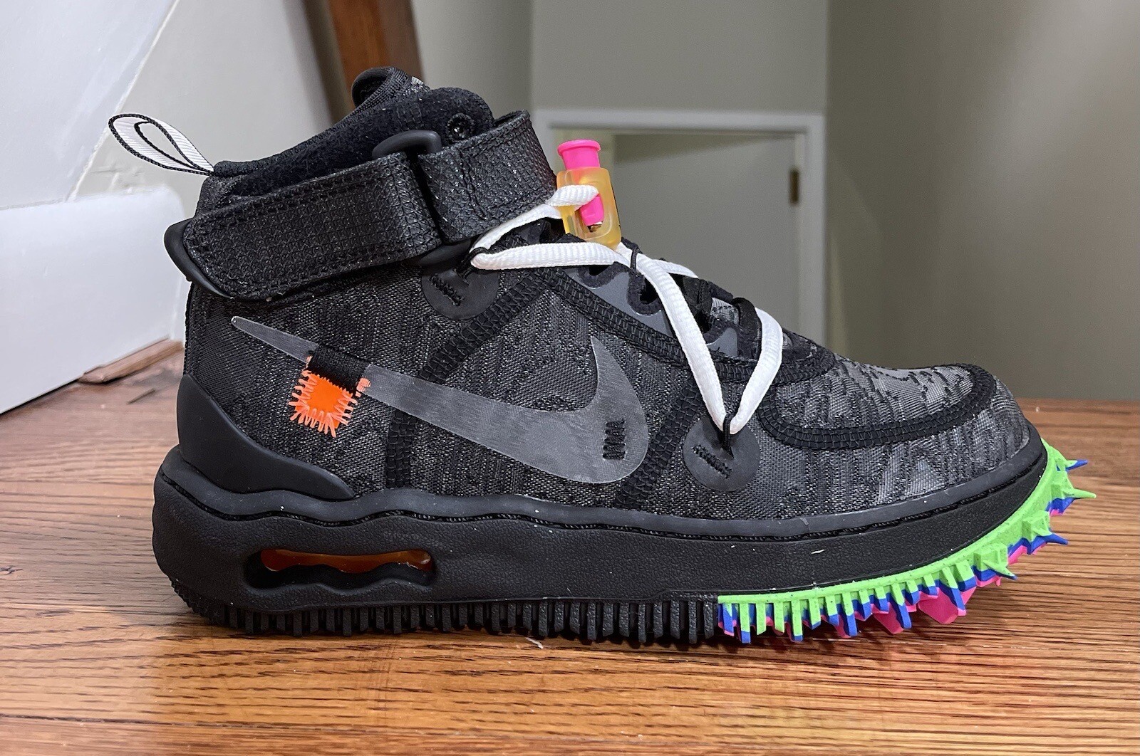 OFF WHITE X NIKE Nike Off White x Air Force 1 Mid Black DO6290 001 2022 Uomo Taglia 4 Nuove senza scatola