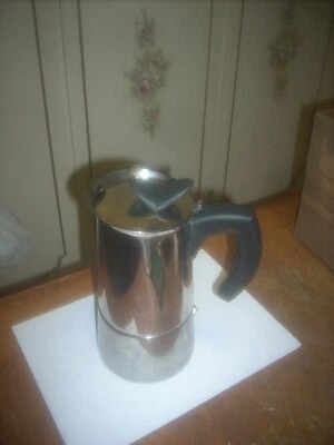 caffettiera pressofiltro marca Bialetti Musa made in italy 10 tazze circa leggi. - Imagen 1 de 4