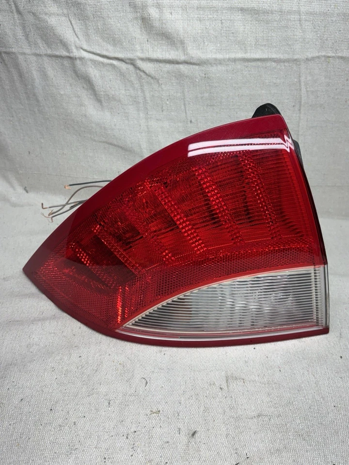 Luz trasera izquierda Mercury Milan Driver 2010 2011 lámpara LED probada por equipos originales Foto 3 de 4