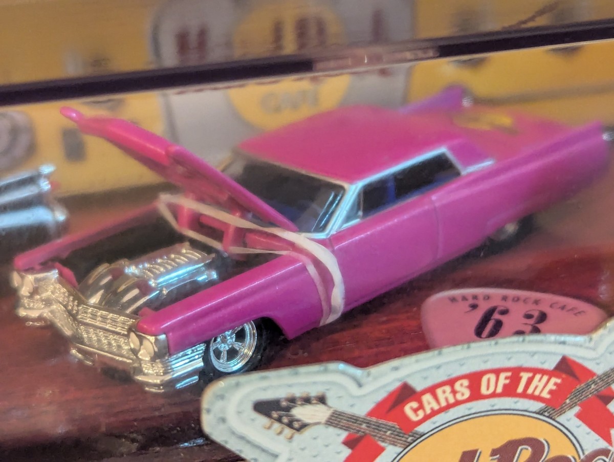 1959 Cadillac Coupe De Ville 2000 Hot Wheels Cars of The Hard Rock