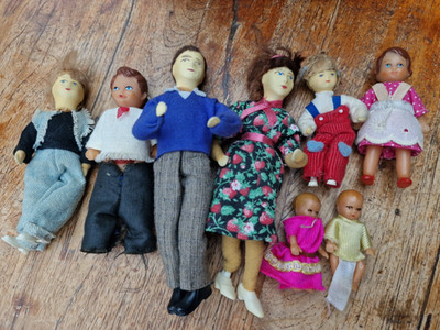 Konvolut 4 alte Biegepuppen Erna-Meyer-Puppen 70er und 4 andere