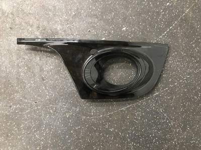 NEBELSCHEINWERFER KAPPE RECHTS FOG LIGHT TRIM RIGHT 2015 8R0807490A