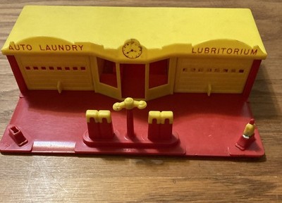 Vintage Ideal Auto Laundry & Lubritorium Playset 1337 Service Station