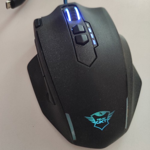 Trust GXT 155 Gaming Maus, 10.000 DPI, RGB, 8 Tasten, USB - Schwarz/Grau - Bild 2 von 6