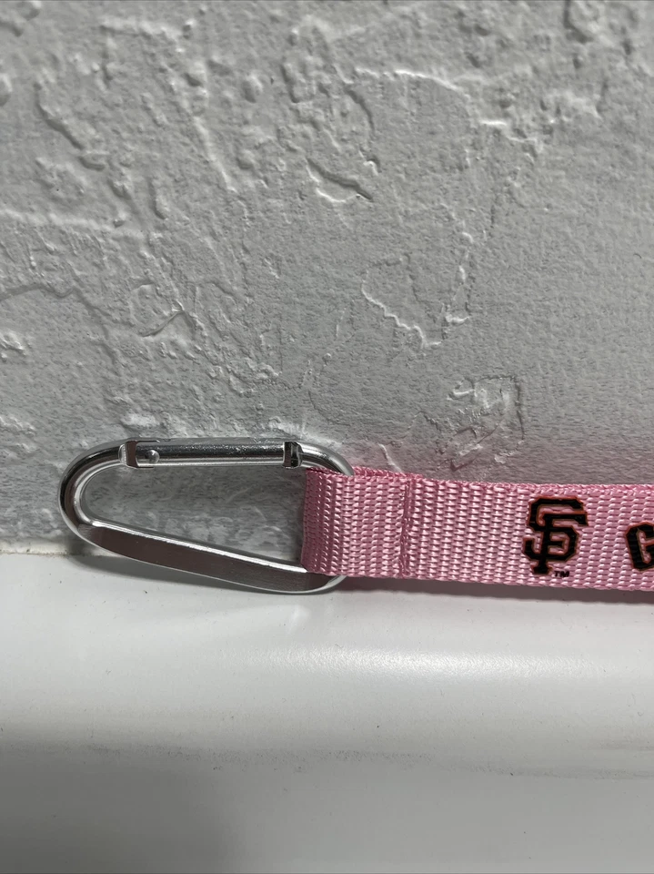 San Francisco GIANTS Pink Keychain NWT Breast Cancer Awarness S.F. Giants MLB - Image 2 of 4
