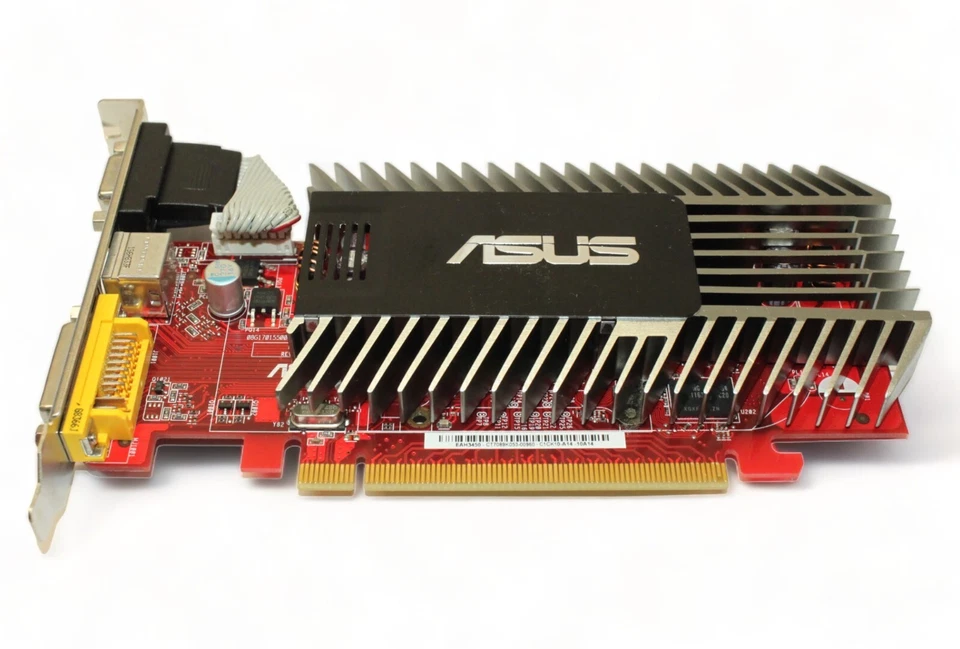 ATI Radeon HD 3450 256MB PCIe Video Graphics Card - EAH3450/HTP/256M/A - Image 3 of 3