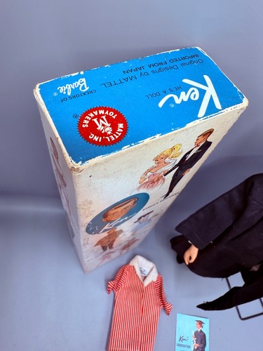 Mattel Vintage Ken #1 flocken hair blonde 1961 Mit Graduation #795 Komplett - Picture 20 of 21