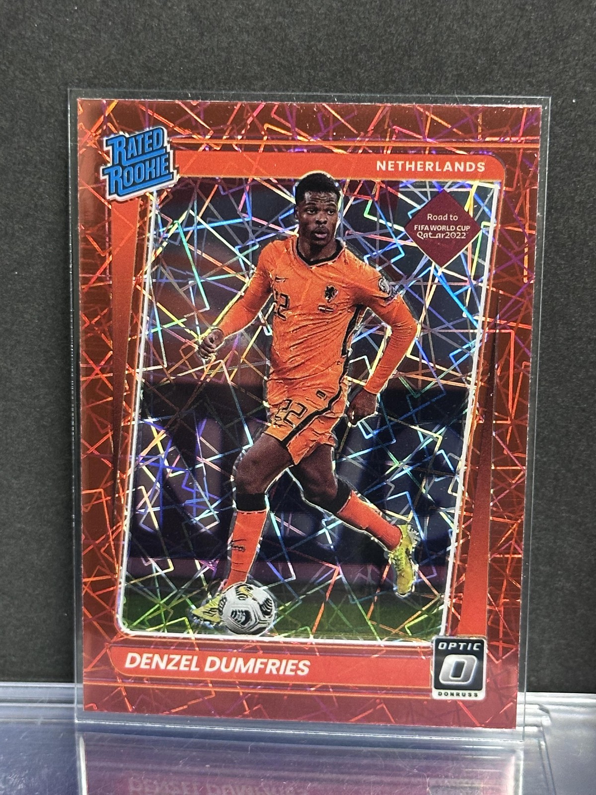 2021-22 Donruss #178 Denzel Dumfries Optic Red Velocity Netherlands