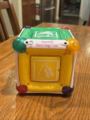 MUNCHKIN Mozart Magic Cube Orchestra Music Baby Toddler Lights Developmental Toy