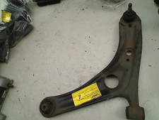 Triangle de suspension Toyota VERSO