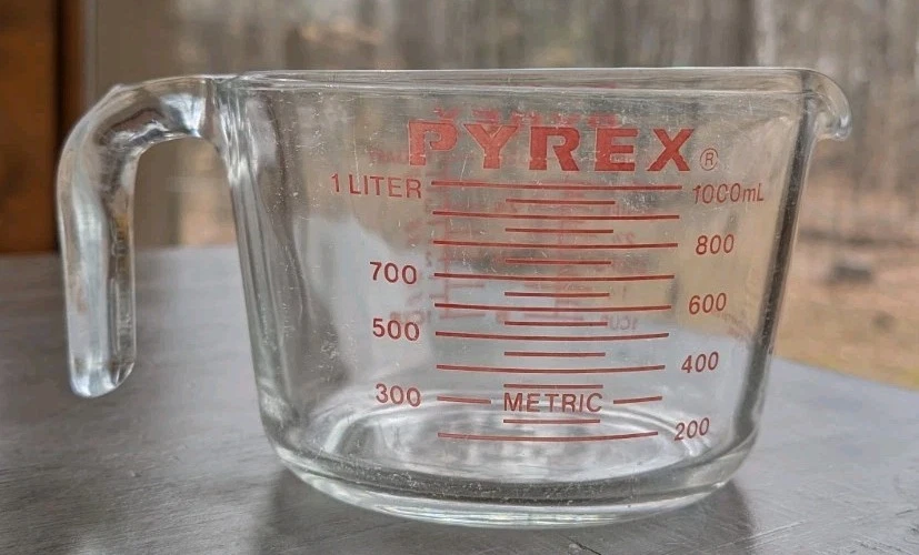 PYREX 532 4 Cup Measuring Cup RED Lettering USA 32oz • 1 Quart Free Shipping