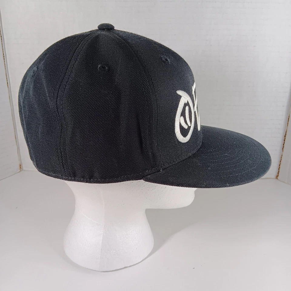Tapas Obey Sombrero Gorra Ajustada Talla 7 Negro Blanco Bordado Patín Ropa de Calle Hip Hop Foto 2 de 4