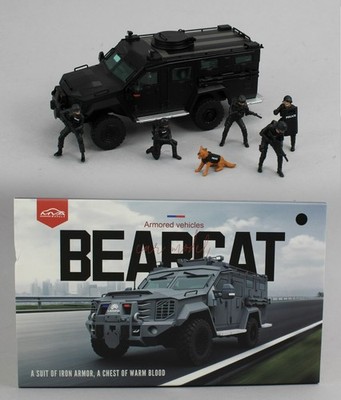 1:64 *MVA* BEARCAT AVF Armored Vehicle Car w/6pc POLICE FIGURES *BLACK* NIB