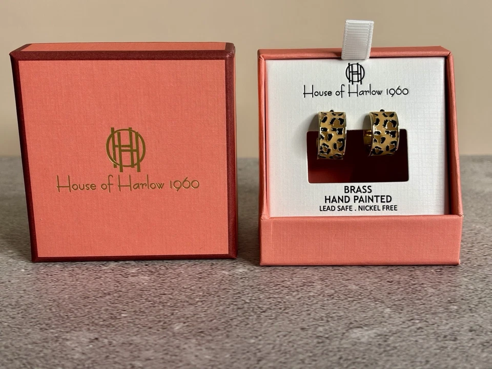 Aros brazalete de leopardo de latón House of Harlow 1960 nuevos en caja. Tono dorado Foto 2 de 2