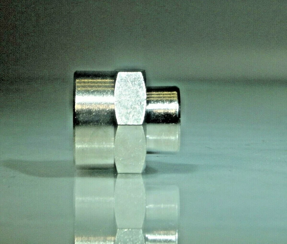 CONTEXT 1/4" Bsp Female 1/8 bsp Female Socket Reducing Bush 1 off b23b