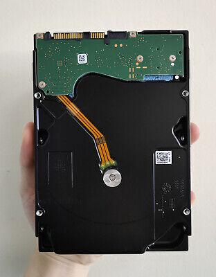ST16000NM002G Seagate Exos 16TB X16 3.5 512e SAS 12Gbs ST16000NM002G Seagate Exos 16TB X16 3.5 512e SAS 12Gbs