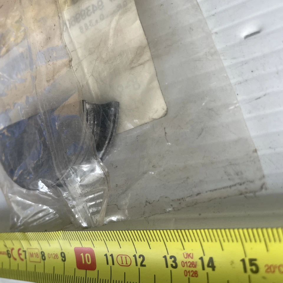 8943996050 Genuine Isuzu Cylinder Head Plug semi circular Rubber Seal Gasket - Image 2 of 3