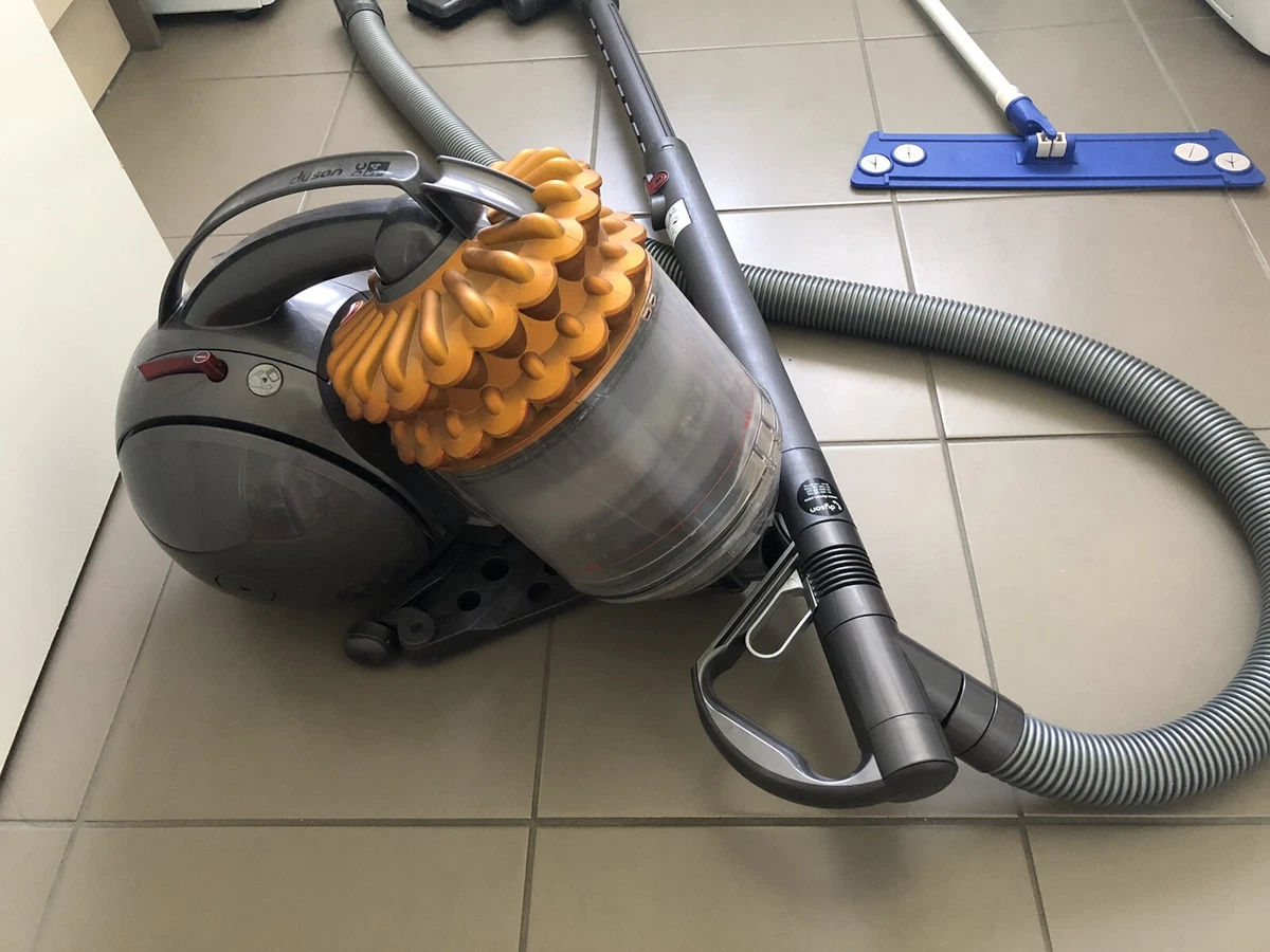 Dyson DC54 Big Ball Bagless Vacuum Cleaner eBay