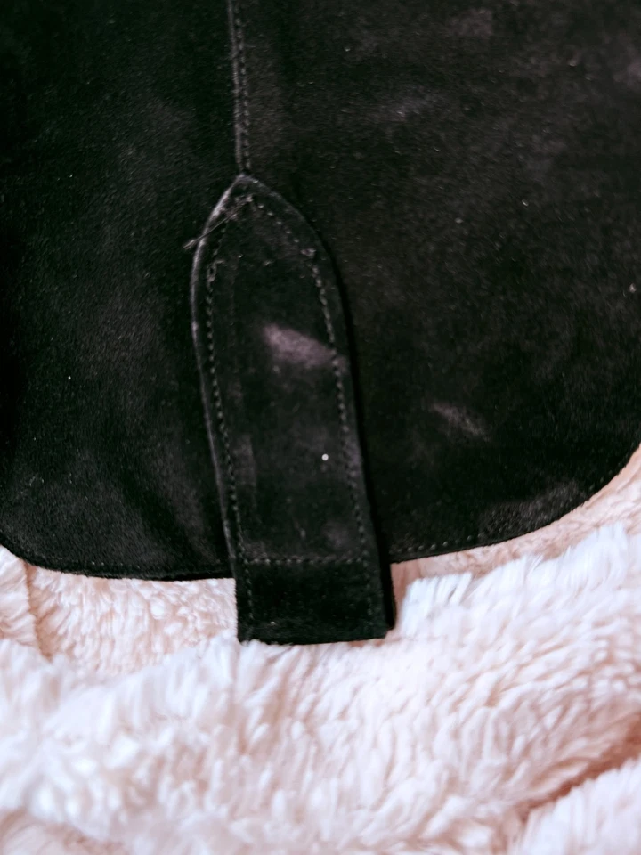 Bota hasta la rodilla Zigi Valezka casi nueva $350 en gamuza negra talla 38 Foto 4 de 4