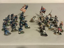 Lot of 29 CONTE PLASTIC CIVIL WAR SOLDIERS 1 3/4" - 2 1/2" TALL