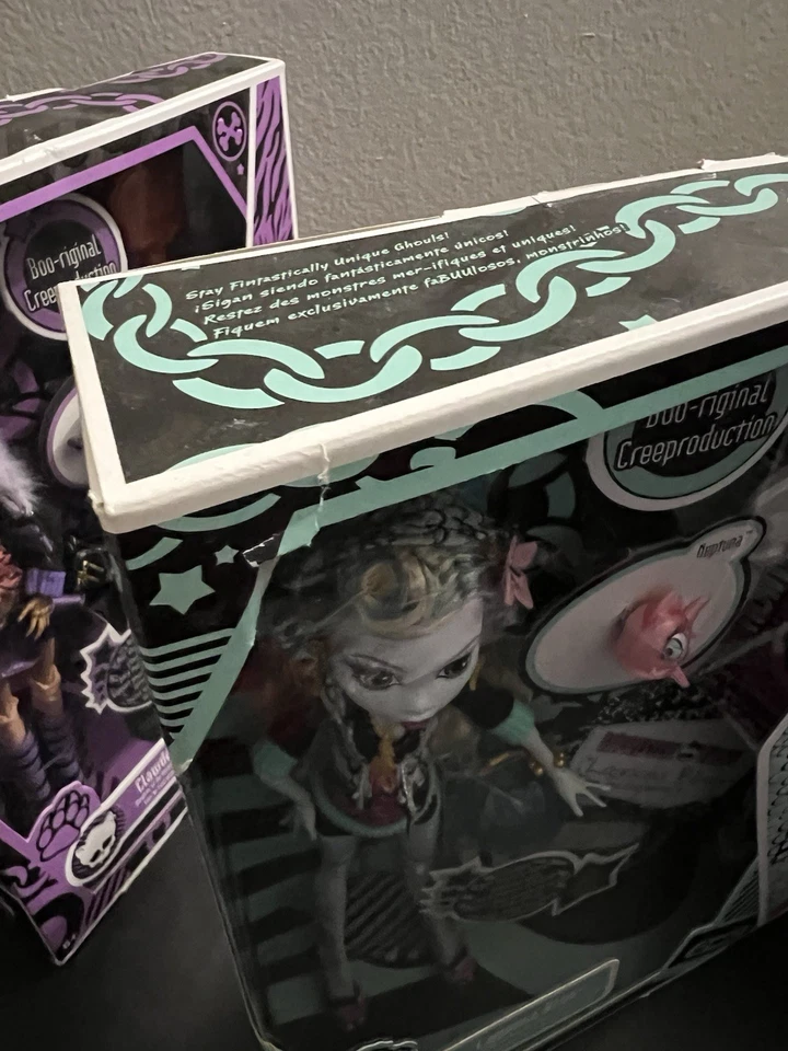 creeproduction dolls lagoona clawdeen and draculaura lot Monster High - Image 4 of 4