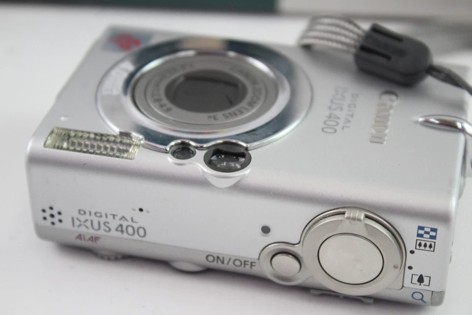 Canon Ixus 400 Digital Compact Camera Working w/ Canon 3x Zoom Lens - Image 4 of 4