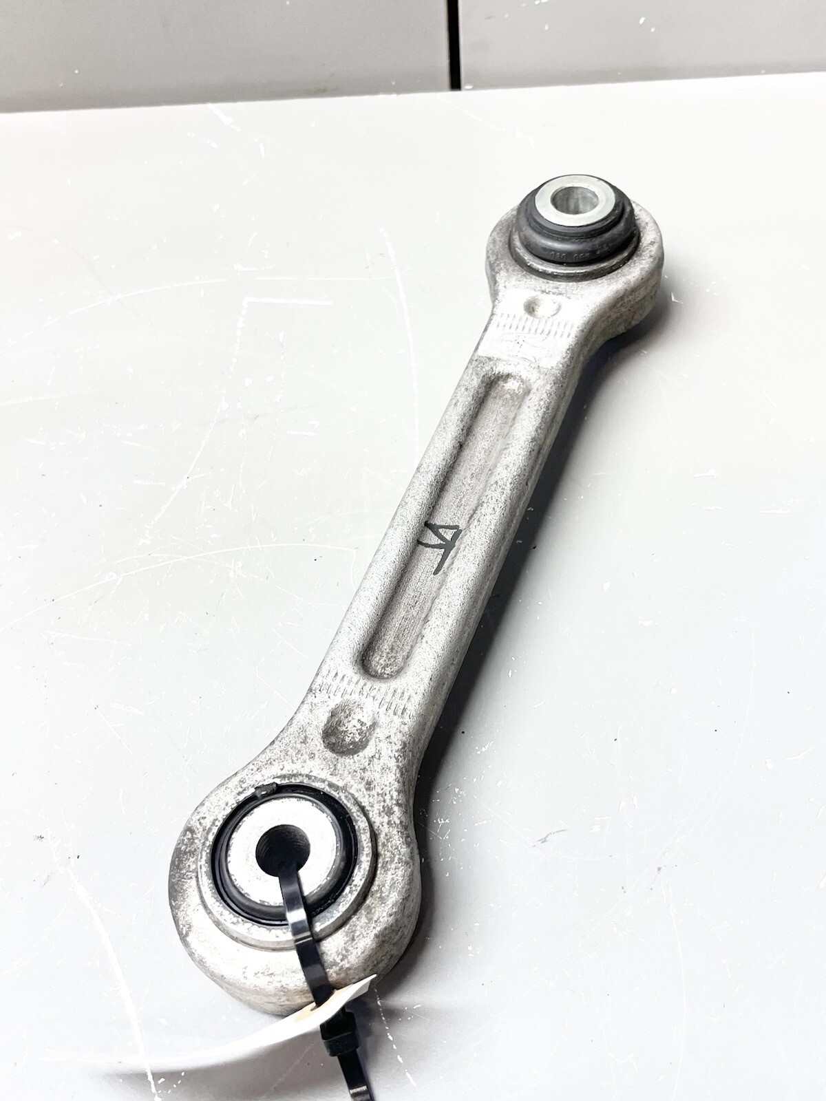 Maserati Ghibli 2014-2019 Rear Right Upper Control arm