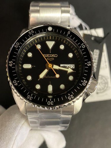 Seiko 5 Sports SBSA213 Limited Edition America Day Date Automatic Mens Watch