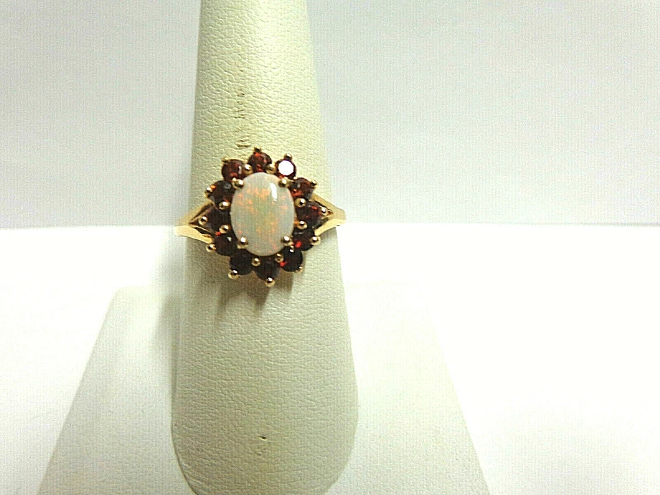 Anel opala/turmalina ouro amarelo 10kt tamanho 8,50 peso 2,8 gramas tcw design oval 1,60 - Imagem 2 de 4