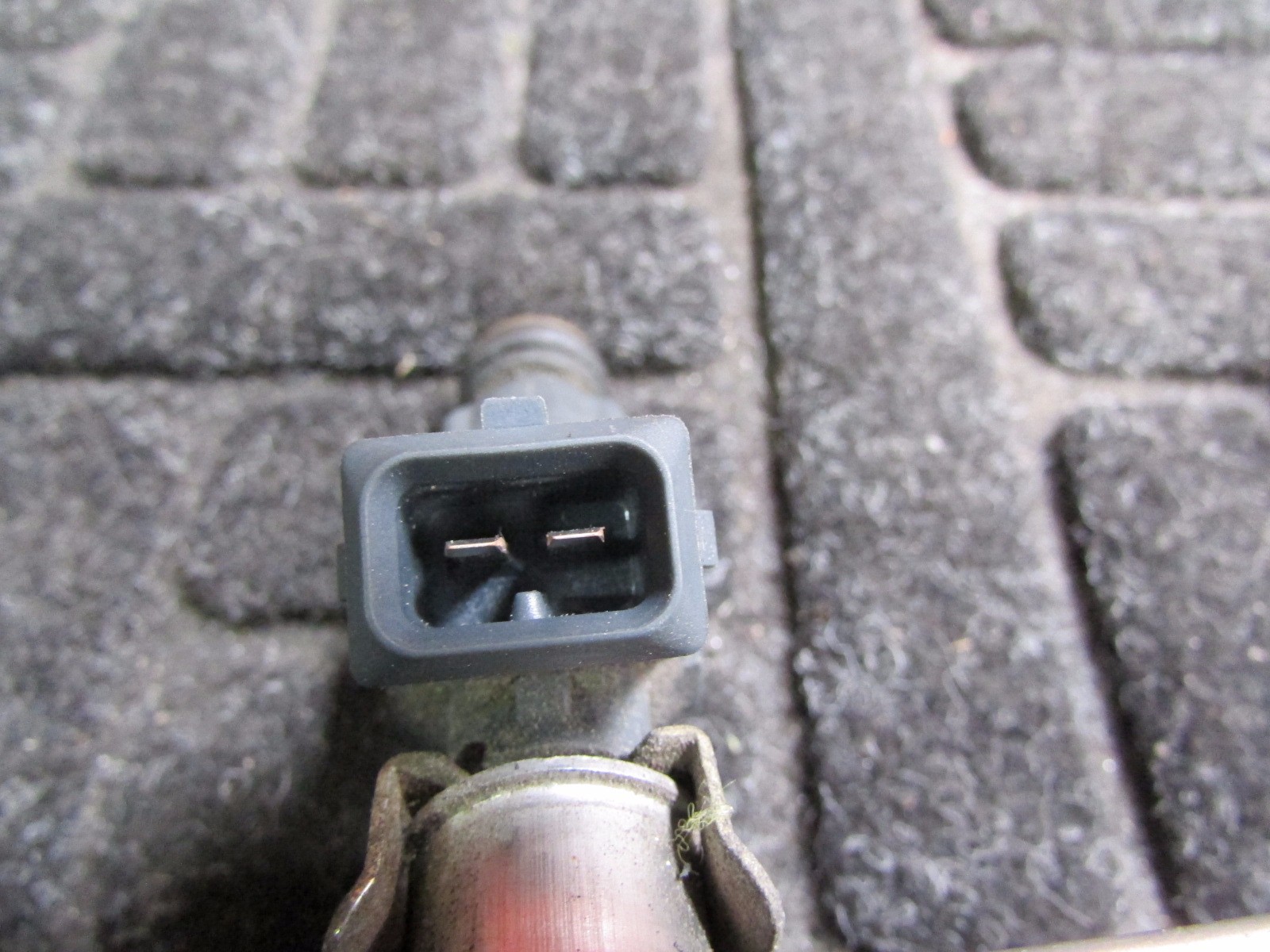 Ferrari 360, RH, Right Fuel Rail With Injectors, P/N 178482, Used