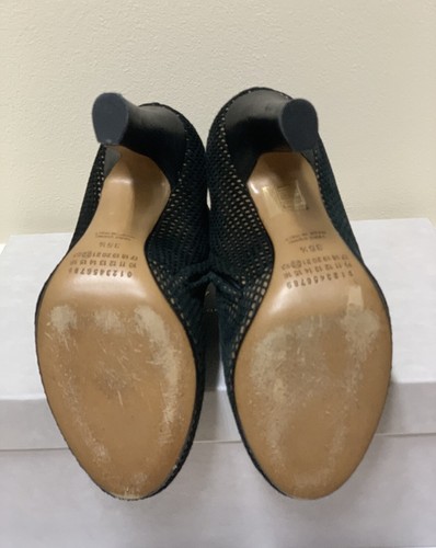 EUC MAISON MARTIN MARGIELA Black Fishnet Ankle Boot 35.5 / 5.5 Retail $925 - Picture 6 of 8