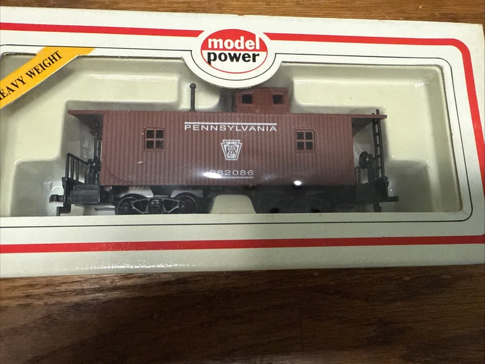 Model Power HO Scale #9141 Pennsylvania RR Wood Caboose RD#982086 NIB - Image 2 of 3