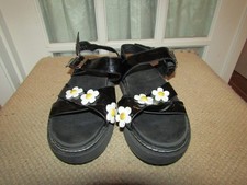 Wonder Nation Black Faux Leather Daisy Flower Sandals Youth SIZE 4 chunky