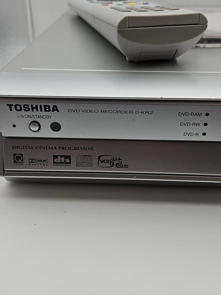 Toshiba D-KR2SU ¡Reproductor/Grabador de DVD con control remoto OG y cables de componentes! ¡Probado! Foto 2 de 4