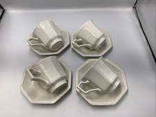 4 x Vintage Johnson Brothers Heritage Tea/ Coffee Cups and Saucers Sets B