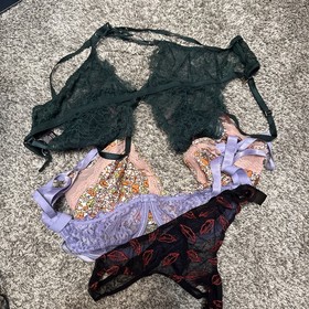 Mixed lingerie lot small/xs Victoria&rsquo;s Secret and Bluebella 30+ pieces