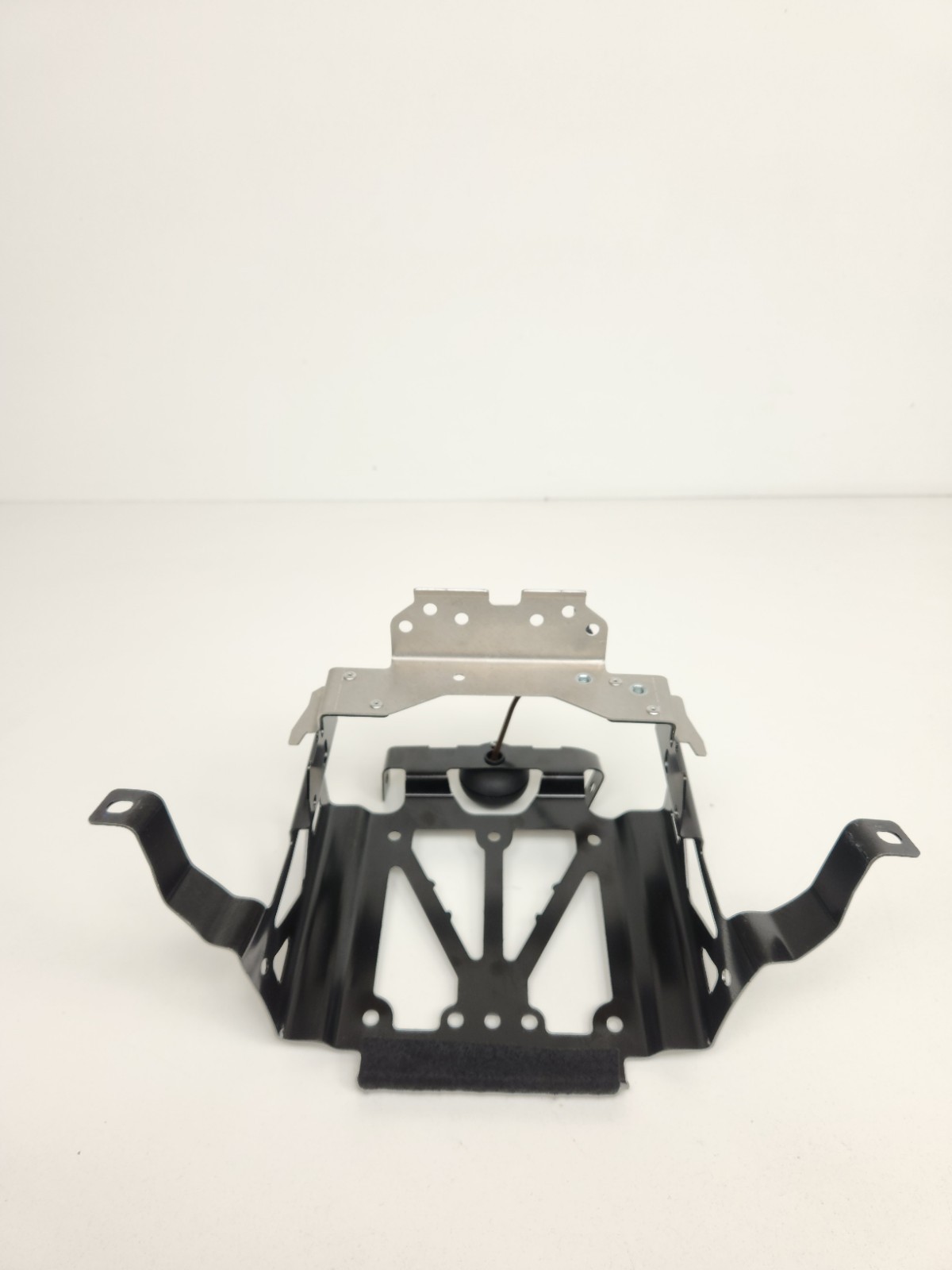 2015-2016 MCLAREN 650S RADIO HOLDER MOUNT BRACKET & PARKING ASSIST SPEAKER OEM 