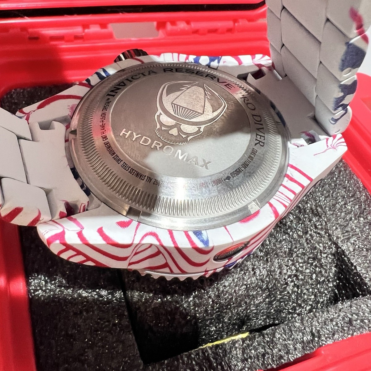 Invicta Reserve Hydromax Hydroplated USA Flag Stars Stripes 52mm 