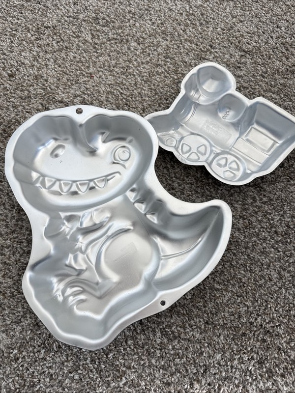Wilton Cake Pans Dino Train Christmas Tree Baking Mold