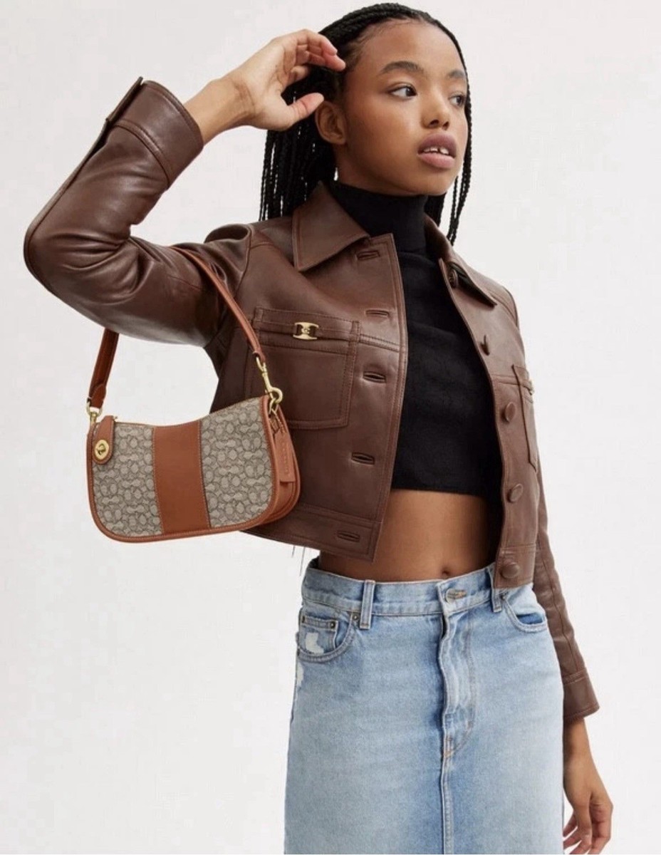 COACH Mini Signature Jacquard Swinger 20 in Cocoa Burnished Amber