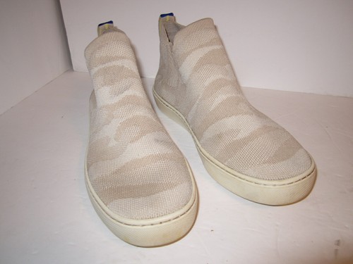 rothys tiger sneaker