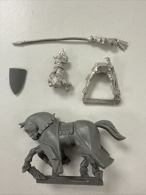 Warhammer Fantasy Bretonnian Questing Knight Champion mit Lanze Metall
