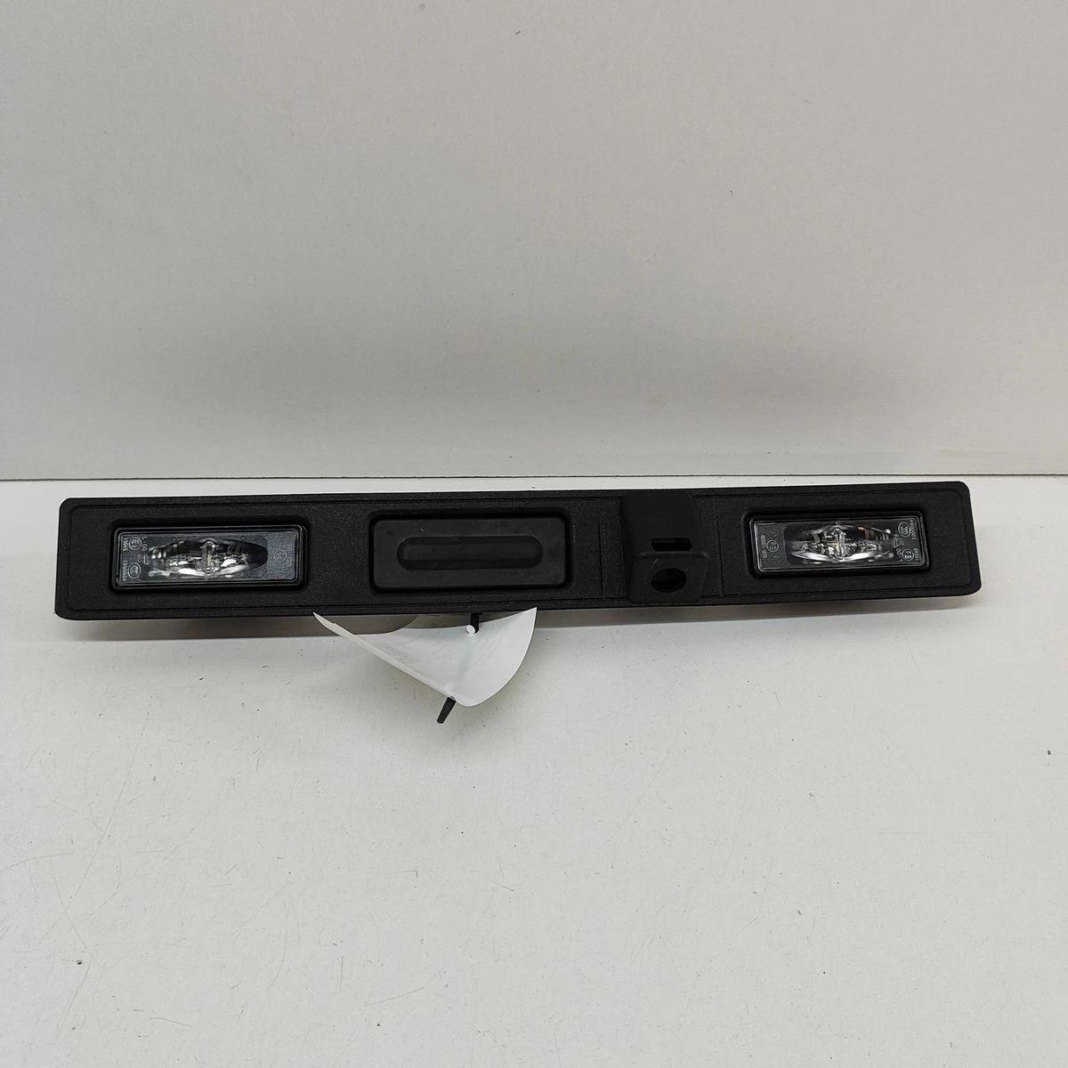 OPEL VAUXHALL MOKKA B Rear Number Lightning Holder Trim 9834715780  