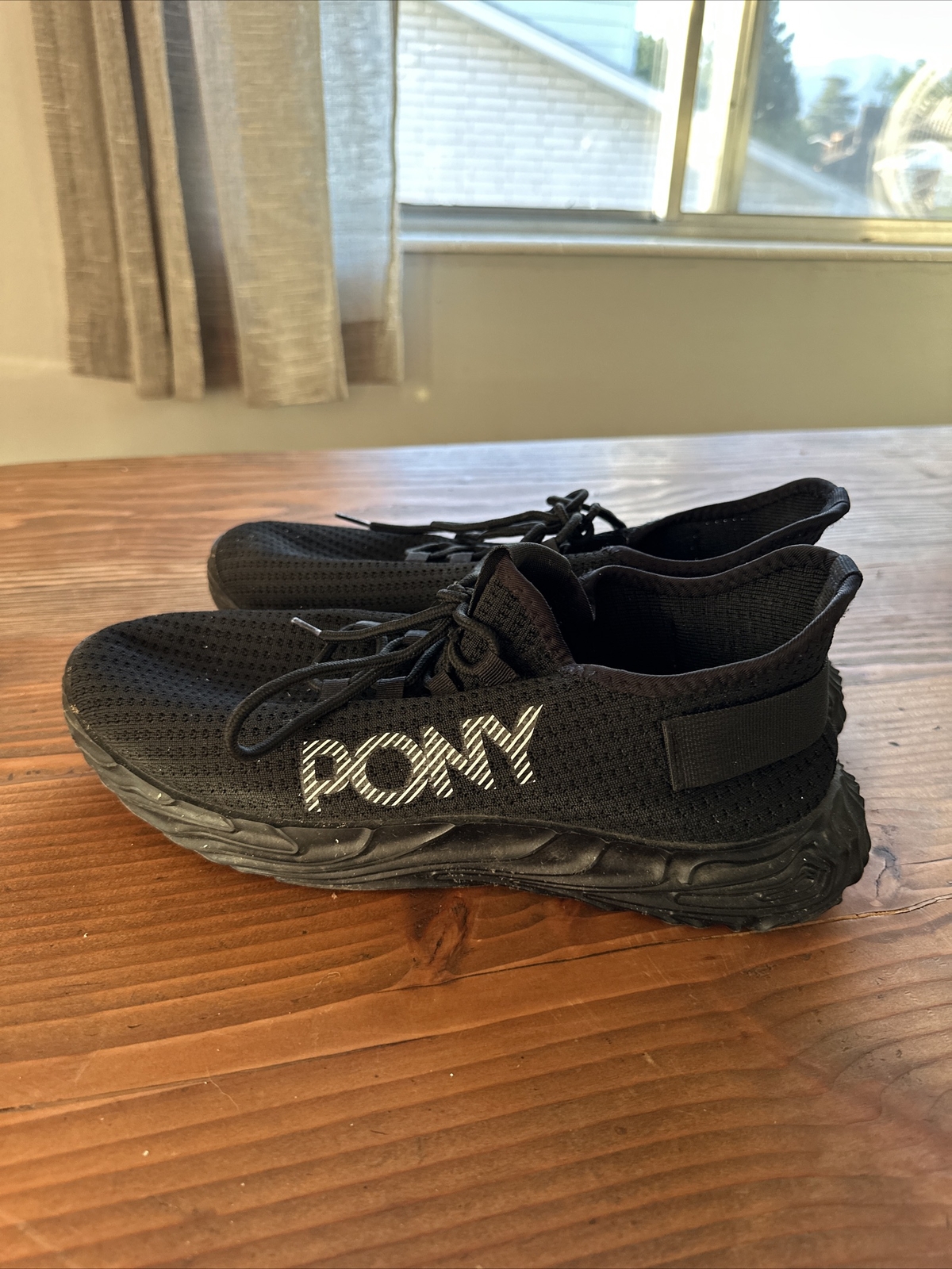 Sneakers nere nuove con scatola Pony PP1 Tag Tempo scarpe da corsa atletiche casual taglia 11 o 12?