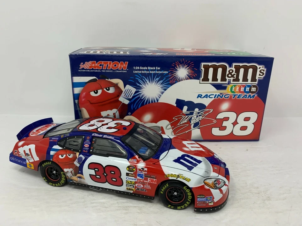 Acción Nascar #38 Elliott Sadler M&M's 4 de julio de 2005 Ford Taurus 1:24 diecast Foto 2 de 4